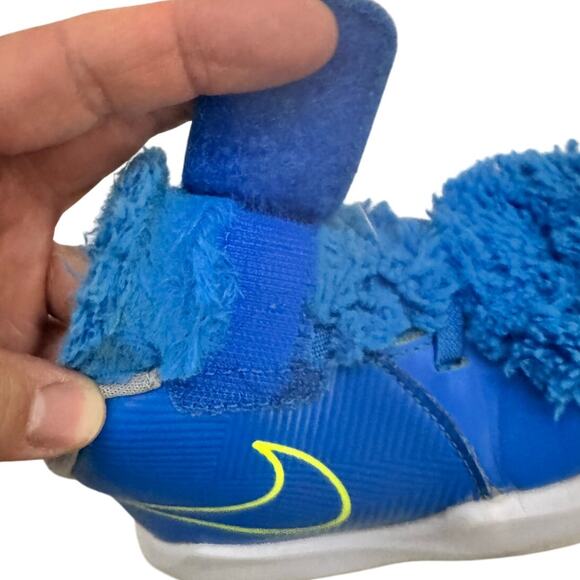 Nike Team Hustle D 10 Monster Shoes Blue Furry Face Toddler Size 10C Rare Cute - Picture 6 of 8